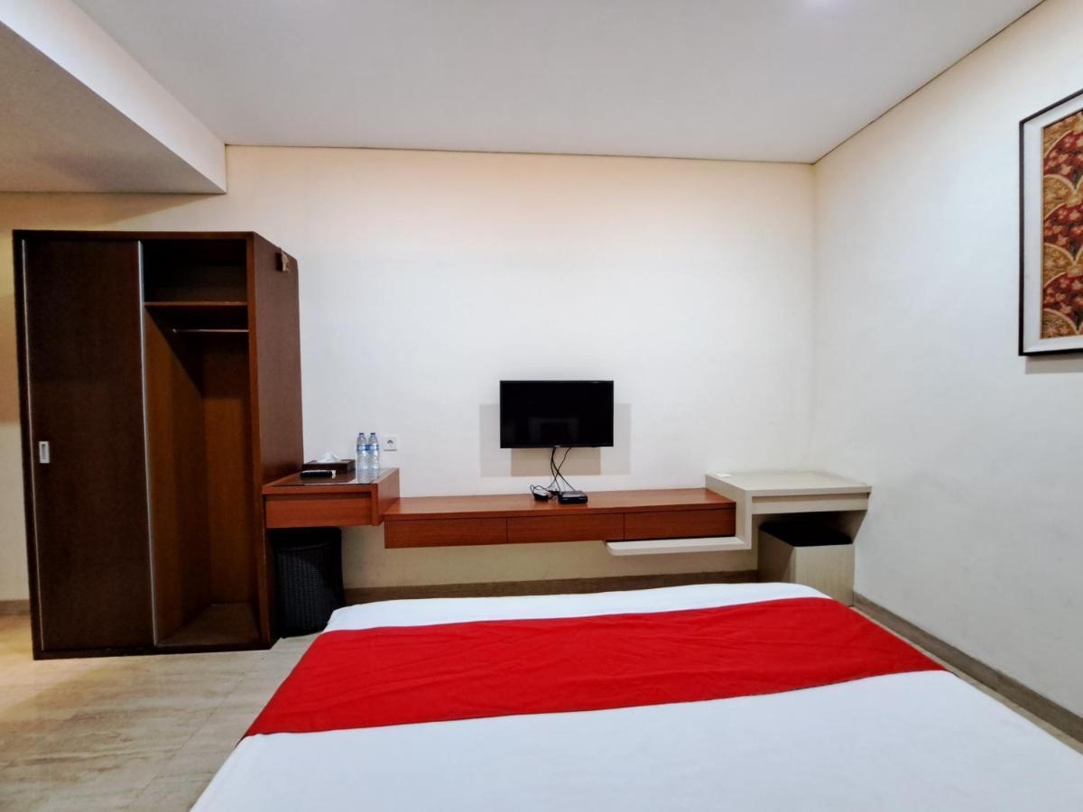 Dewi Uma House Hotel Denpasar  Exterior photo